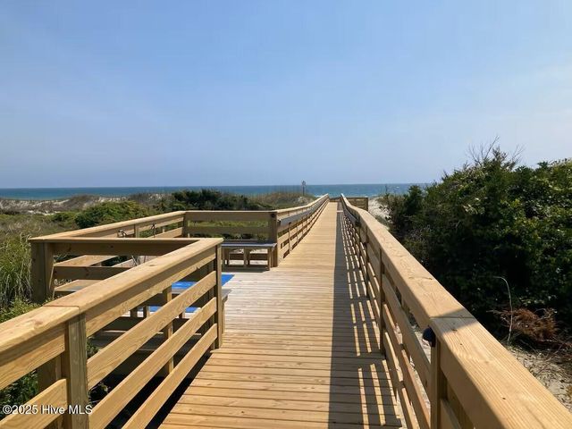 1904 E Fort Macon Road 111, Atlantic Beach, NC 28512