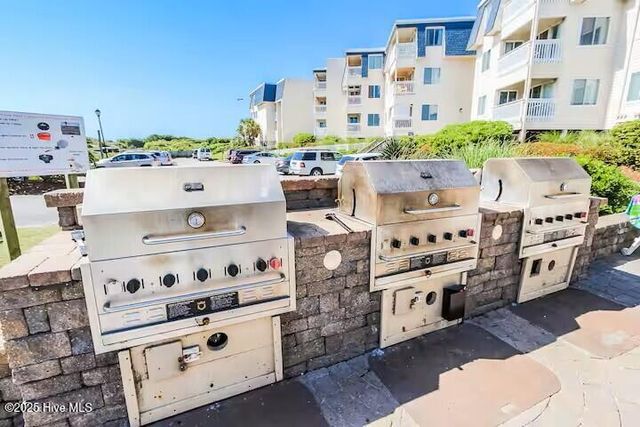 1904 E Fort Macon Road 111, Atlantic Beach, NC 28512