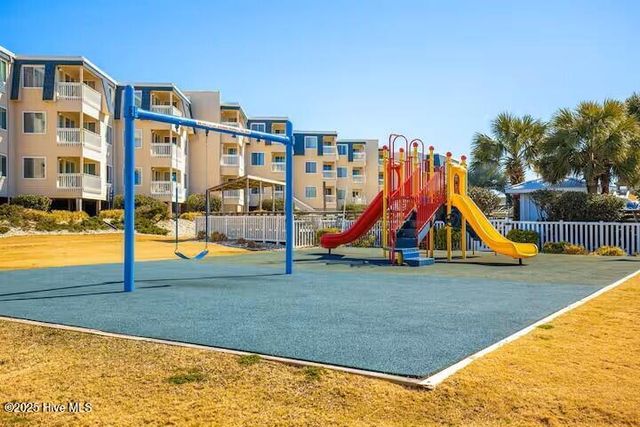 1904 E Fort Macon Road 111, Atlantic Beach, NC 28512