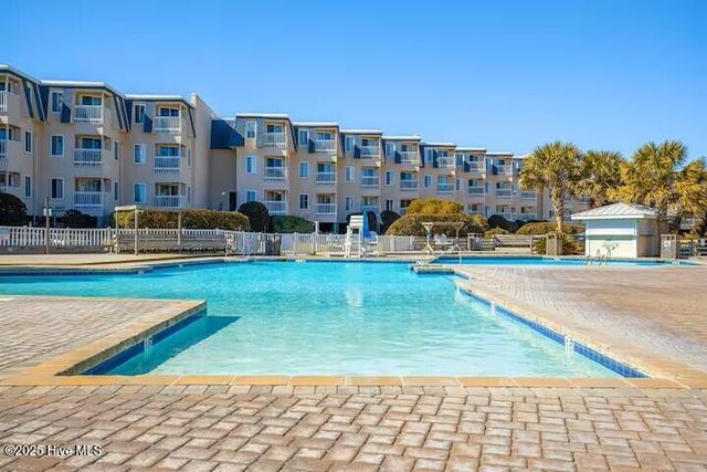 1904 E Fort Macon Road 111, Atlantic Beach, NC 28512