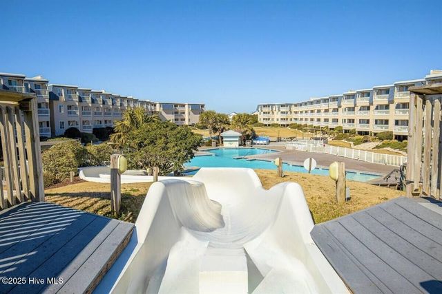 1904 E Fort Macon Road 111, Atlantic Beach, NC 28512