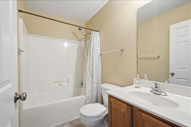 116 Kingsdale Court, Simpsonville, SC 29680