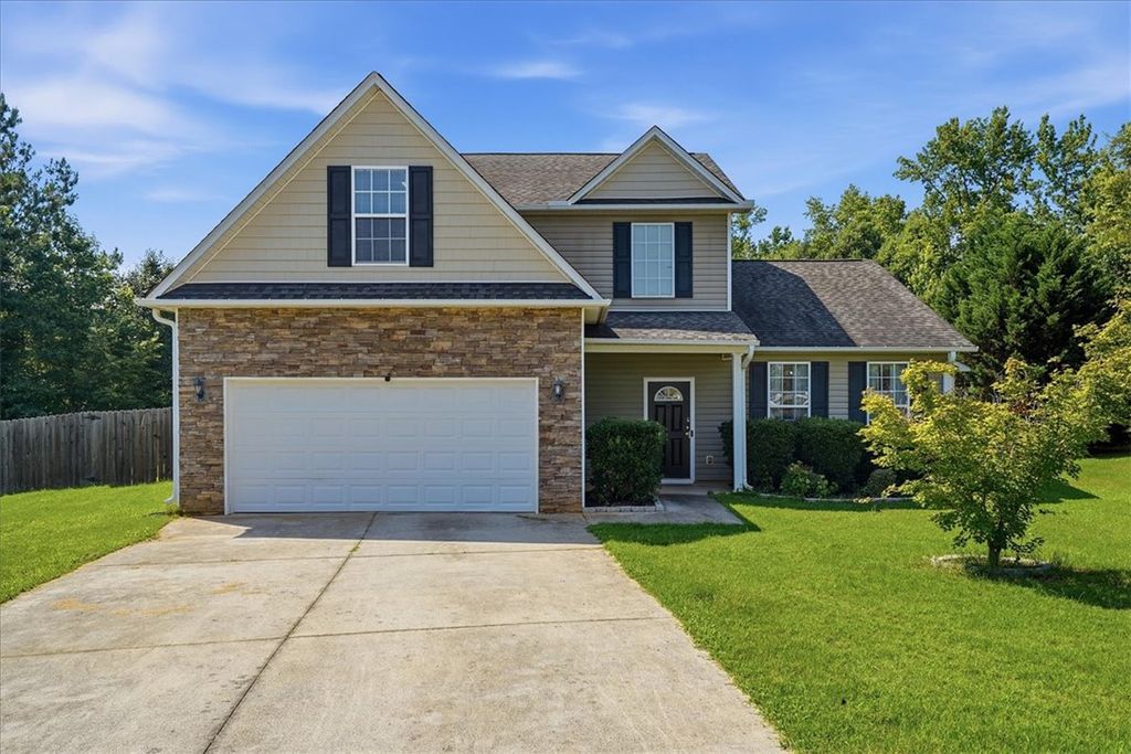 116 Kingsdale Court, Simpsonville, SC 29680