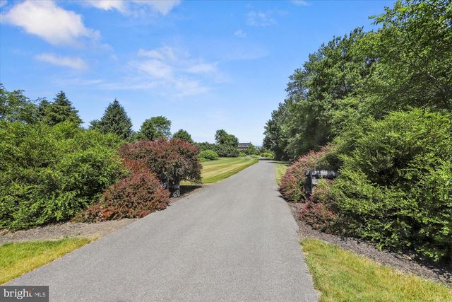 60 SOUTHSIDE DR, Newville, PA 17241