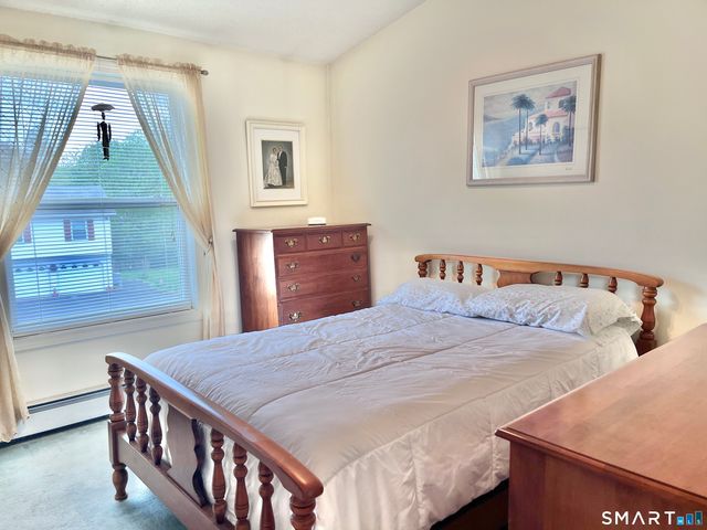 9 Brittany Lane, Naugatuck, CT 06770
