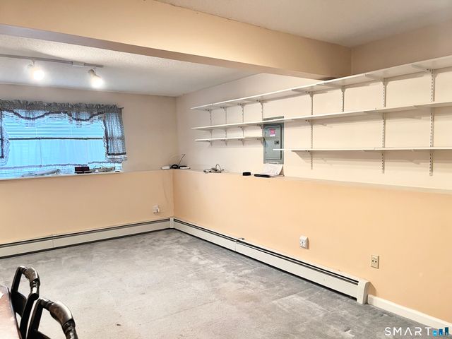 9 Brittany Lane, Naugatuck, CT 06770