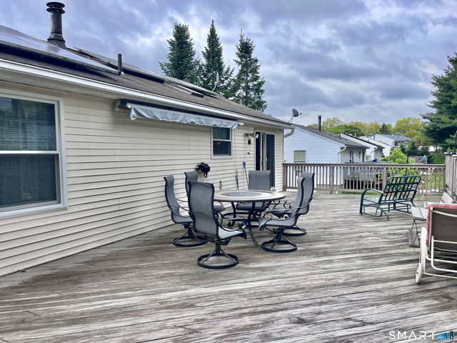 9 Brittany Lane, Naugatuck, CT 06770