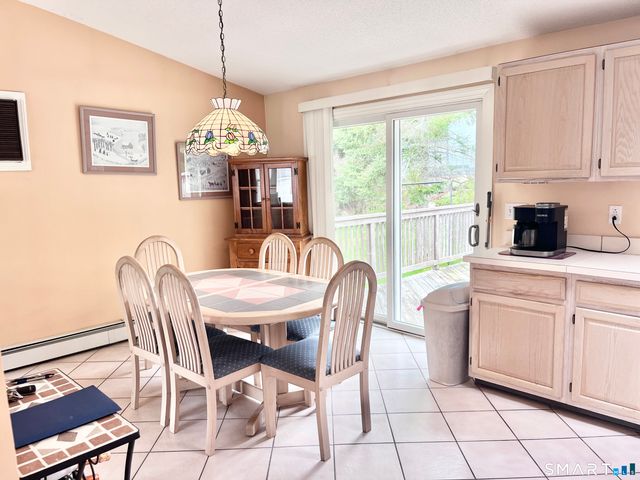 9 Brittany Lane, Naugatuck, CT 06770