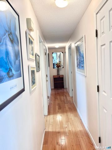 9 Brittany Lane, Naugatuck, CT 06770