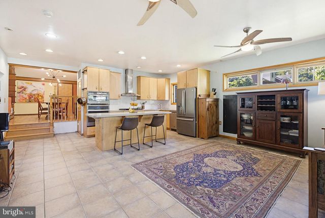 535 E ROSEVILLE RD, Lancaster, PA 17601