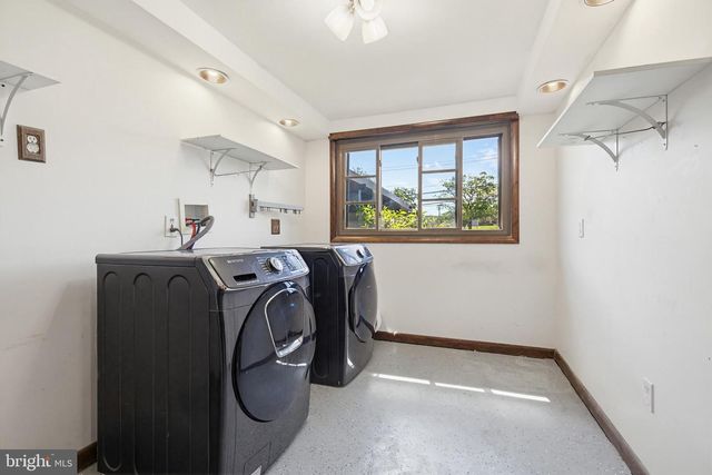 535 E ROSEVILLE RD, Lancaster, PA 17601