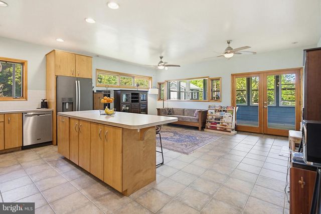 535 E ROSEVILLE RD, Lancaster, PA 17601
