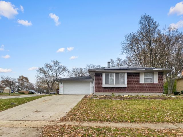 1001 Blackhawk Drive, University Park, IL 60484