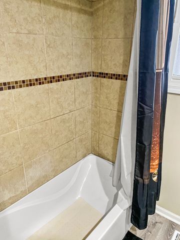 1001 Blackhawk Drive, University Park, IL 60484