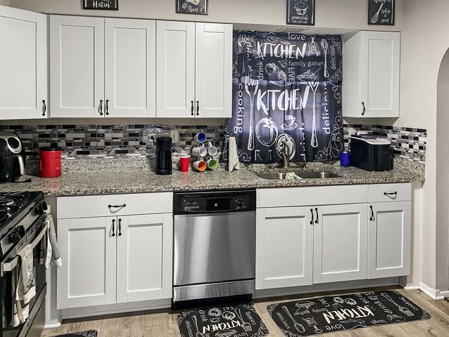 1001 Blackhawk Drive, University Park, IL 60484