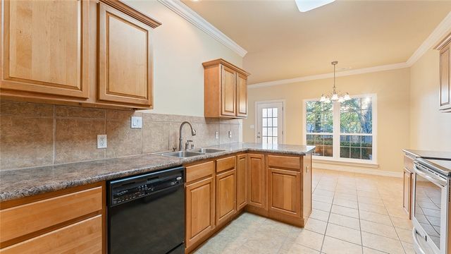 1573 N Cannondale Drive, Fayetteville, AR 72704