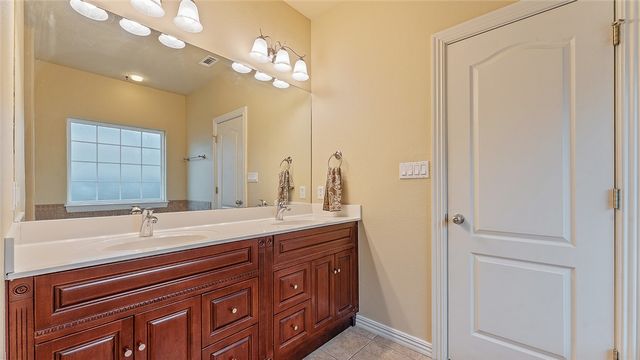 1573 N Cannondale Drive, Fayetteville, AR 72704