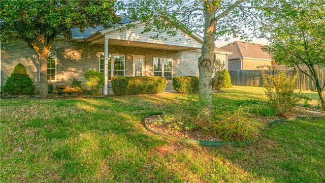 1573 N Cannondale Drive, Fayetteville, AR 72704