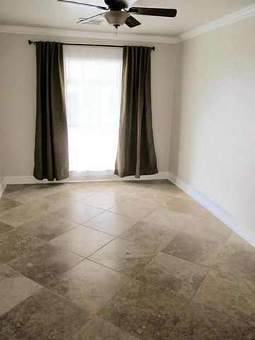 1221 Aurora Street, Houston, TX 77009