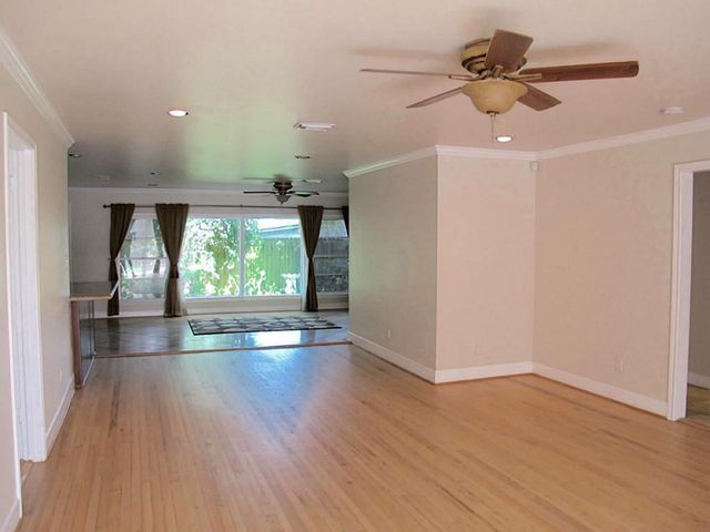 1221 Aurora Street, Houston, TX 77009