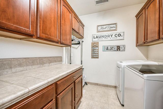 9855 Millerton Road, Clovis, CA 93619