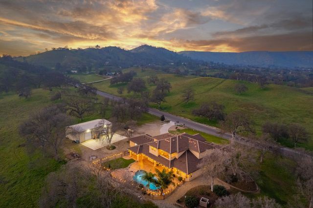 9855 Millerton Road, Clovis, CA 93619