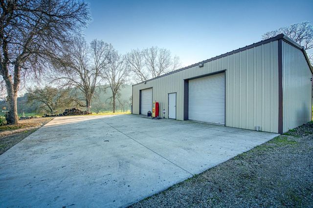 9855 Millerton Road, Clovis, CA 93619