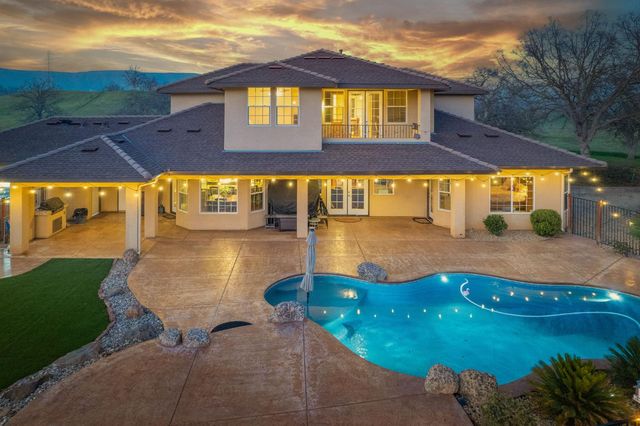 9855 Millerton Road, Clovis, CA 93619