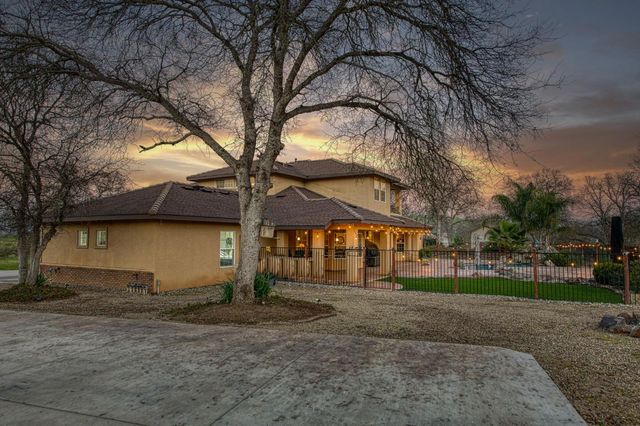 9855 Millerton Road, Clovis, CA 93619