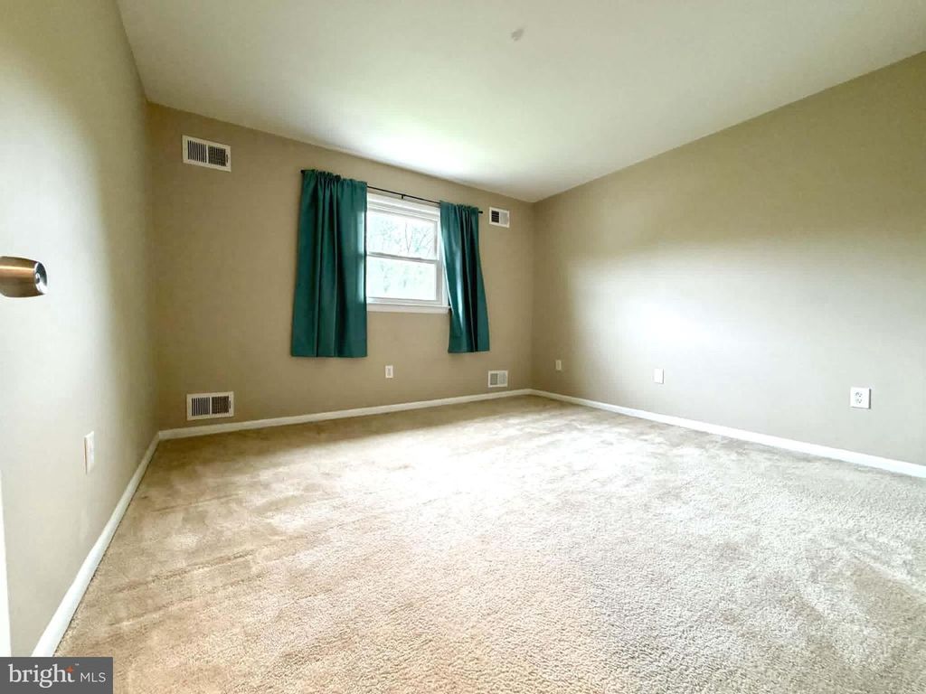 Image 26 of property listing at 13608 CREEKSIDE, Silver Spring, MD 20904