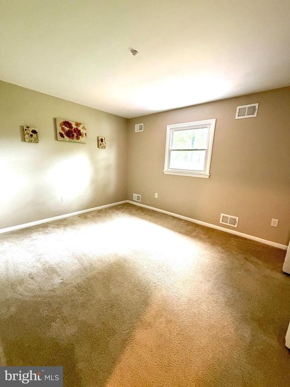Image 27 of property listing at 13608 CREEKSIDE, Silver Spring, MD 20904