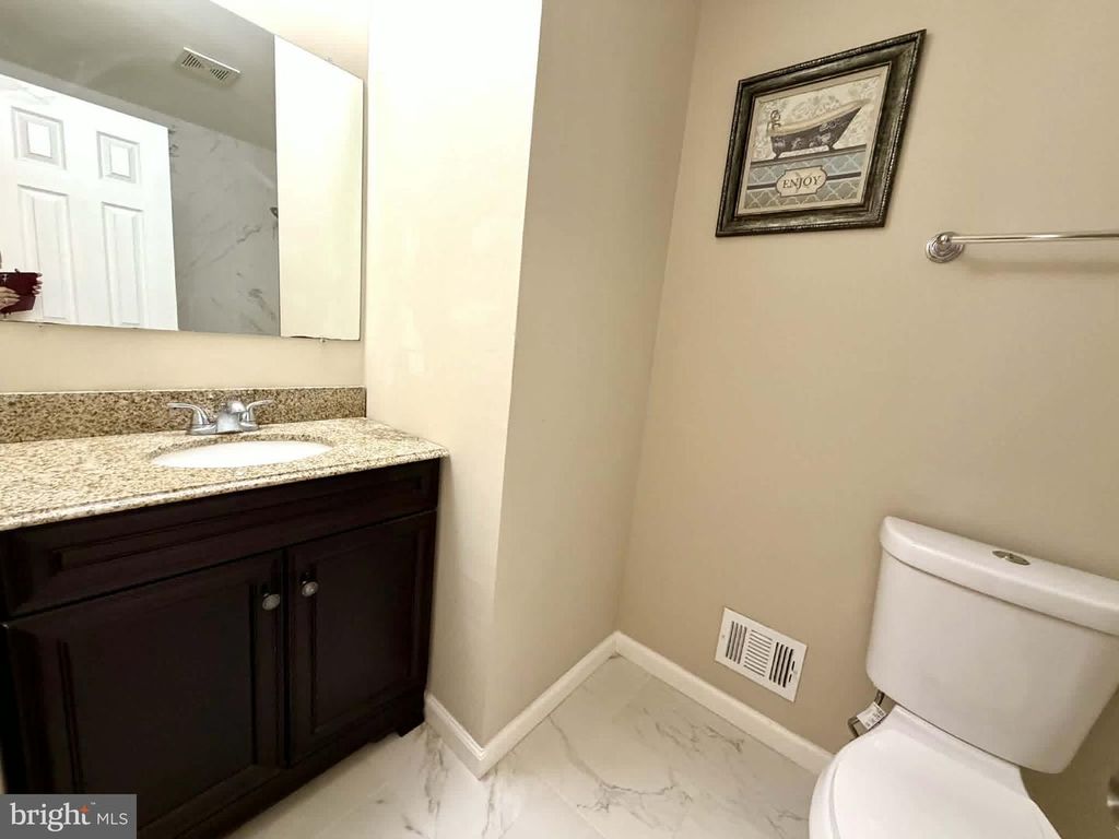 Image 28 of property listing at 13608 CREEKSIDE, Silver Spring, MD 20904