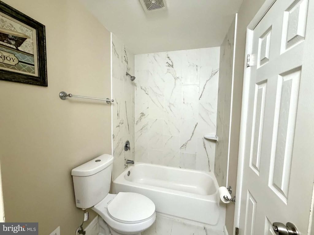 Image 29 of property listing at 13608 CREEKSIDE, Silver Spring, MD 20904