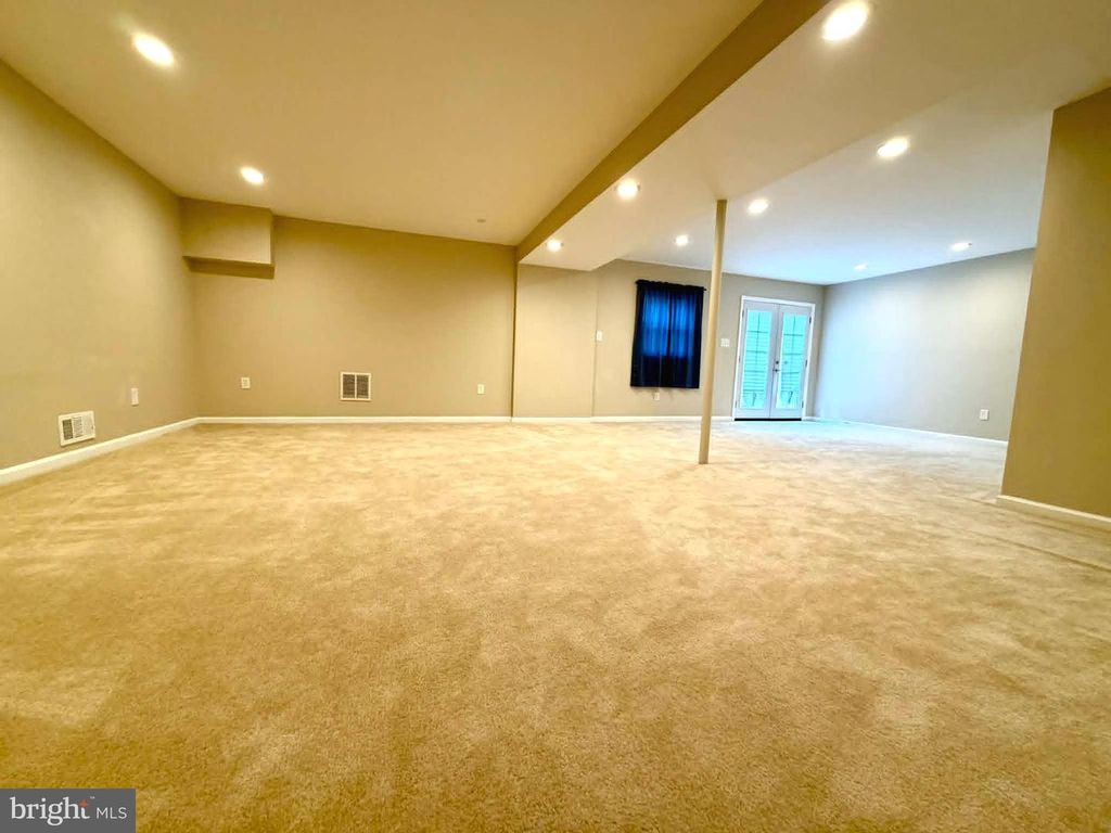Image 30 of property listing at 13608 CREEKSIDE, Silver Spring, MD 20904
