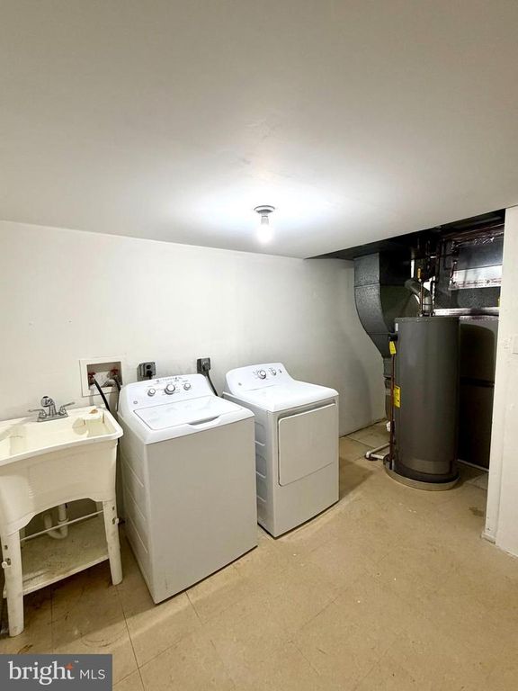 Image 38 of property listing at 13608 CREEKSIDE, Silver Spring, MD 20904
