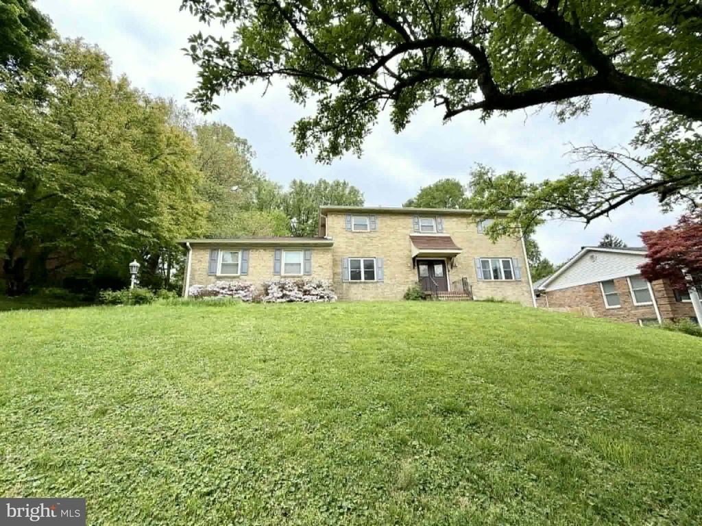 Image 47 of property listing at 13608 CREEKSIDE, Silver Spring, MD 20904
