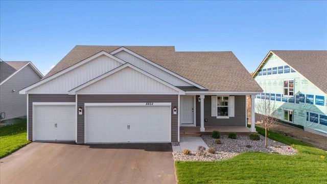 17492 Dulles Lane, Lakeville, MN 55044