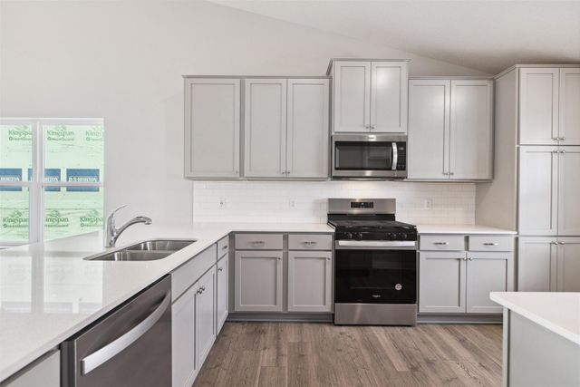 17492 Dulles Lane, Lakeville, MN 55044