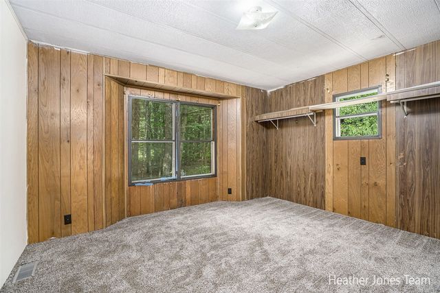 1066 Fisk Avenue, Morley, MI 49336