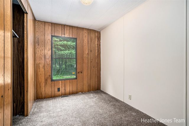 1066 Fisk Avenue, Morley, MI 49336