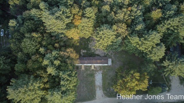 1066 Fisk Avenue, Morley, MI 49336