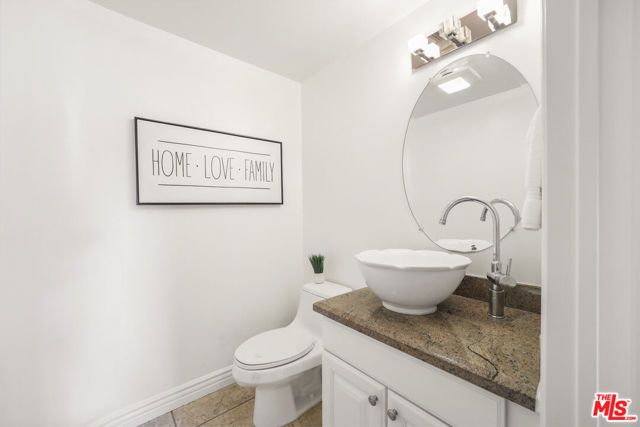 1135 Rexford Drive 302, Los Angeles, CA 90035