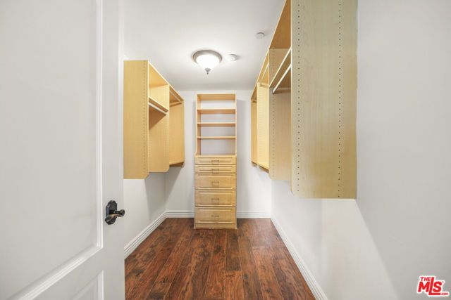 1135 Rexford Drive 302, Los Angeles, CA 90035