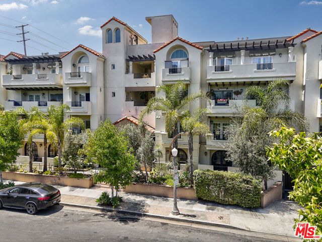1135 Rexford Drive 302, Los Angeles, CA 90035