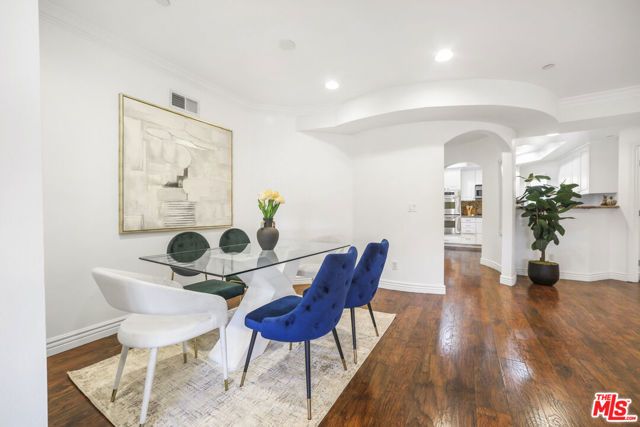 1135 Rexford Drive 302, Los Angeles, CA 90035
