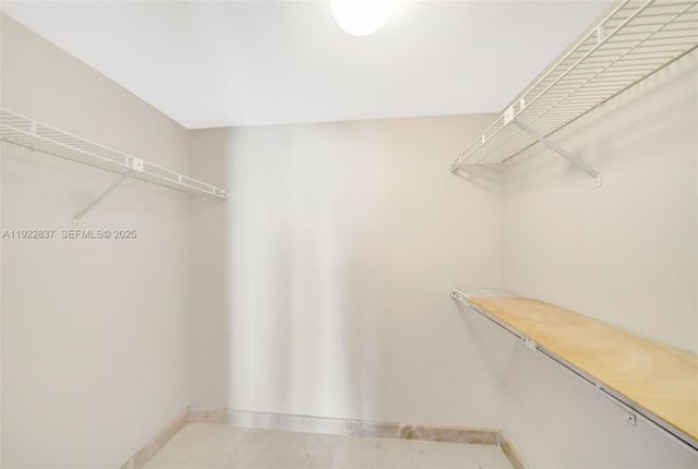 200 Golden Isles Dr 203, Hallandale Beach, FL 33009