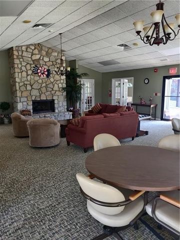 826 Clover Ln, Murrysville, PA 15668