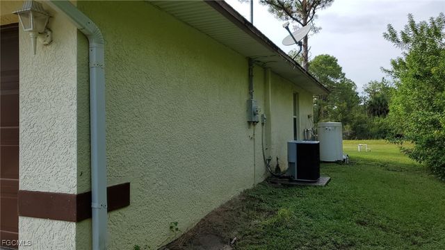 1013 Butler ST E, Lehigh Acres, FL 33974