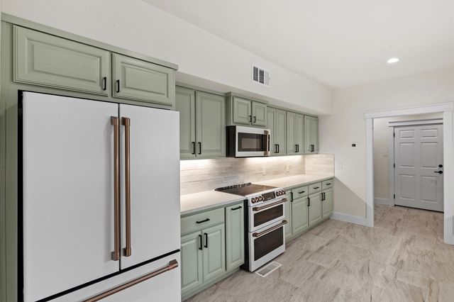 362 Englewood Dr, Kerrville, TX 78028