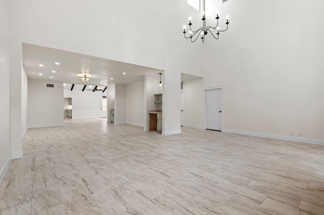 362 Englewood Dr, Kerrville, TX 78028